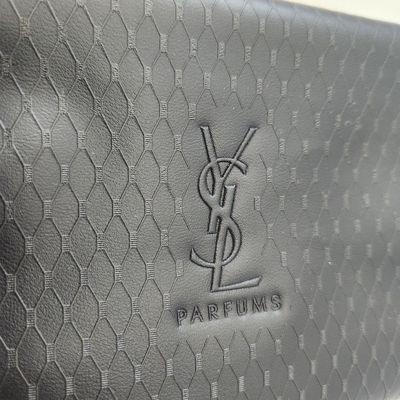 Yves Saint Laurent Textured Black Beauty Bag - Picture 3 of 11